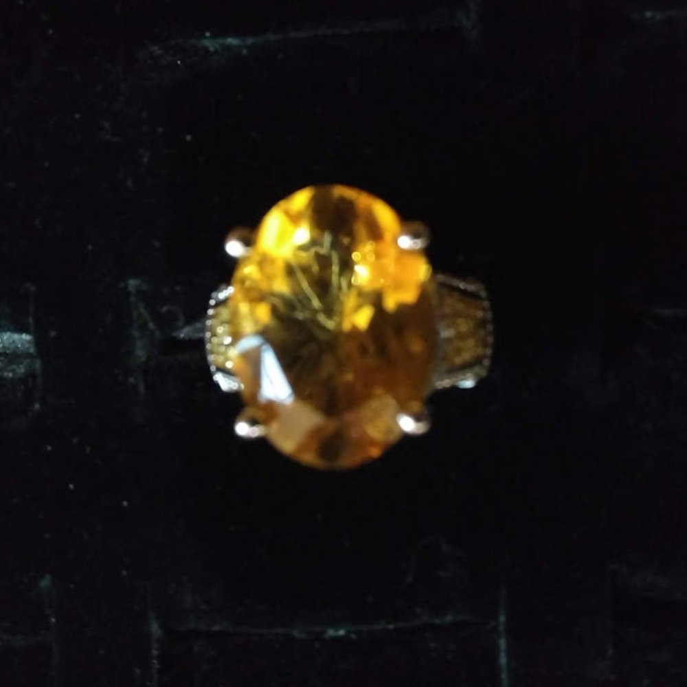 Yellow Topaz ring Silver Thailand size 7 - Picture 3 of 6